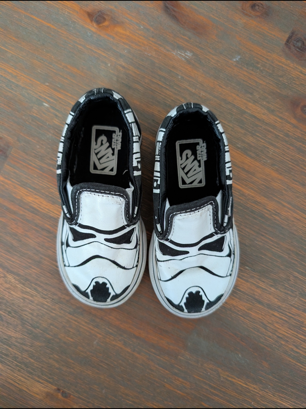 Vans Kids Slip-On Sneakers - White/Black Stormtrooper Graphic